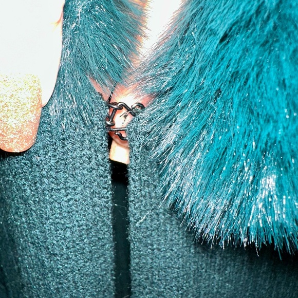 đź’šBoston Proper Emerald Green Ribbed Long Cardigan with Faux Fur Collar - Picture 5 of 6